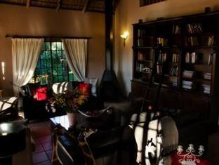 Safari Club Sa Hotel Kempton Park Exterior foto